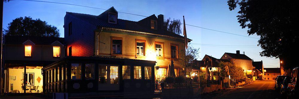 Hotel Restaurant The Kings Head Inn Вурен Экстерьер фото